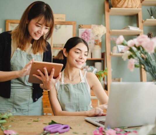 top tips to start a student website