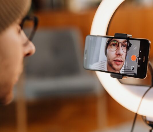 Video Editing Apps on iOS and Android