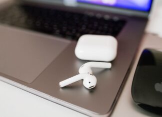 AirPods Custom EQ Arrives in New Public Beta: What to Know