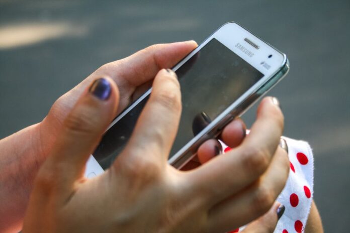 samsung-galaxy-a27-review